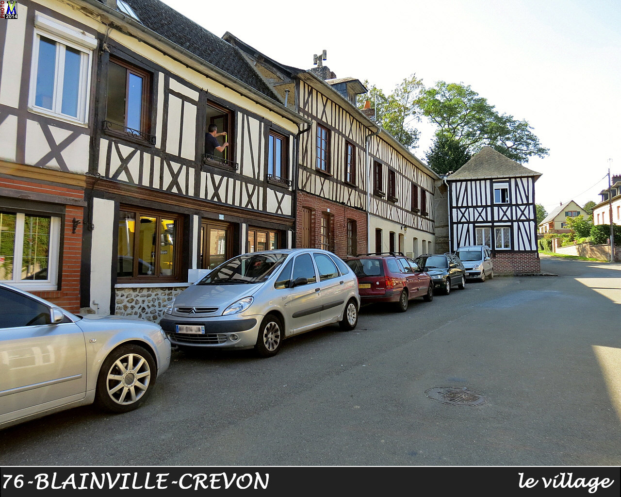 76BLAINVILLE-CREVON_village_102.jpg