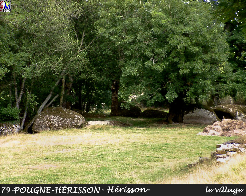 79POUGNE-HERISSON_herisson_village_152.jpg