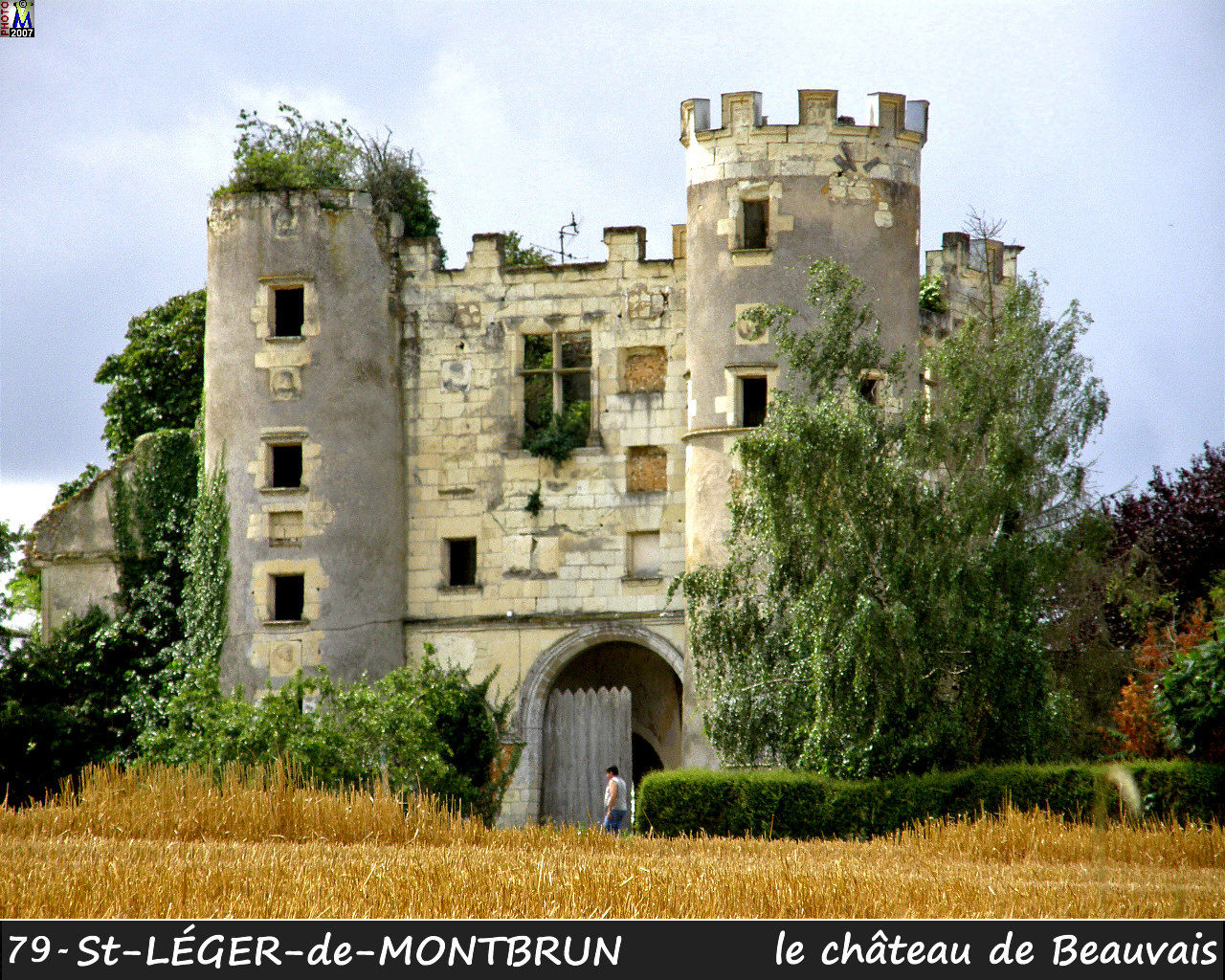 79StLEGER-MONTBRUN_chateau_100.jpg