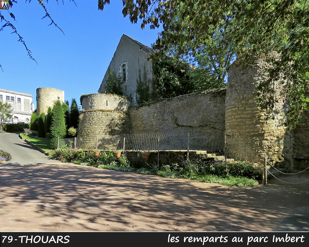 79THOUARS_remparts_1002.jpg