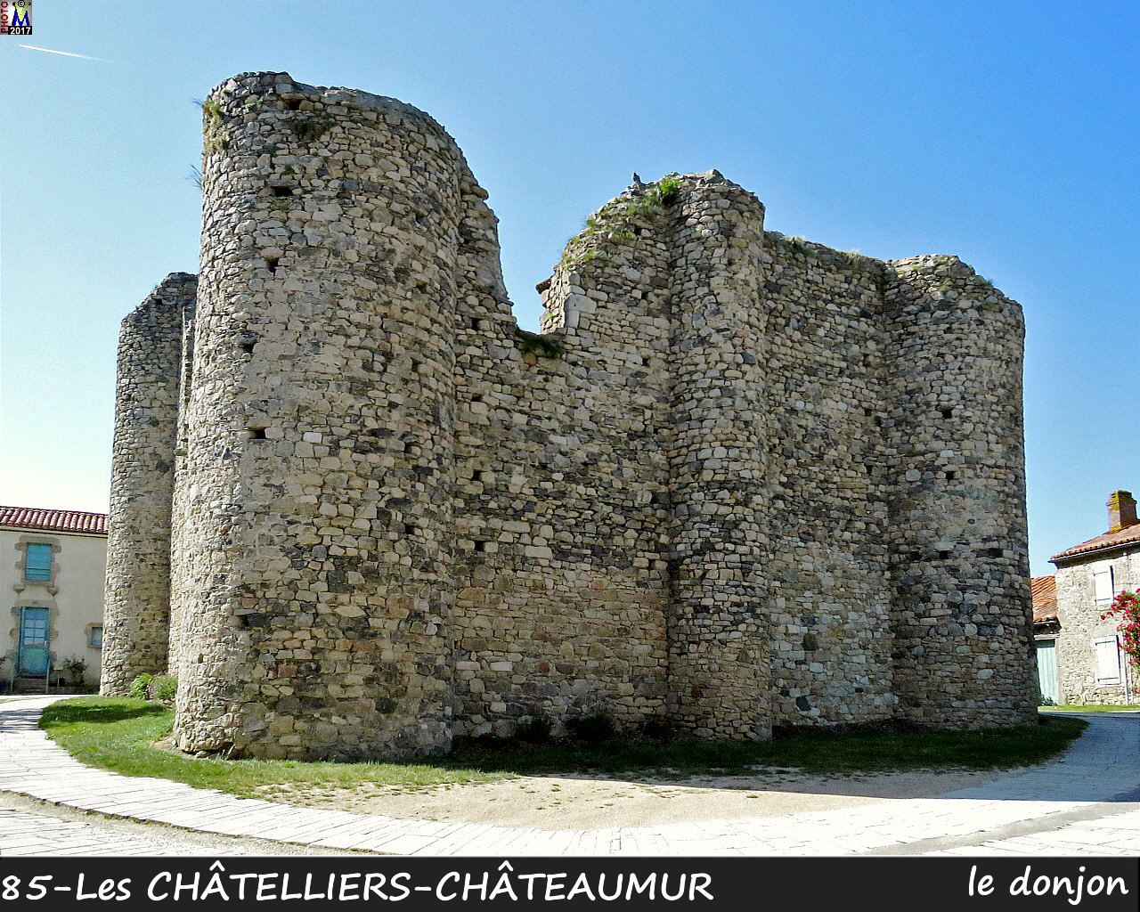 85CHATELLIERS-CHATEAUMUR_chateau_1004.jpg