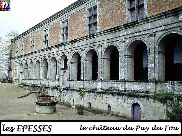 85EPESSES_chateau_102.jpg