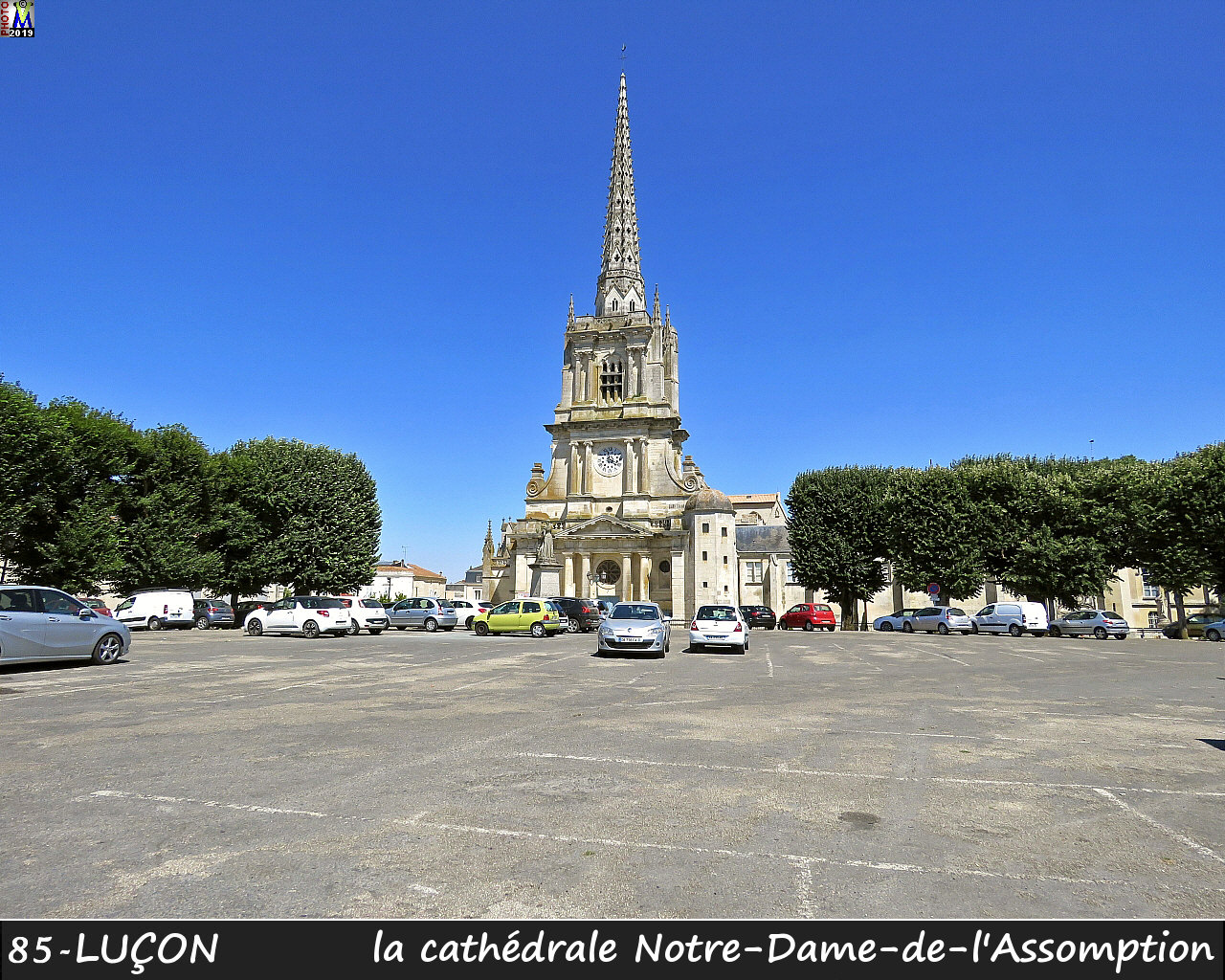 85LUCON_cathedrale_100.jpg