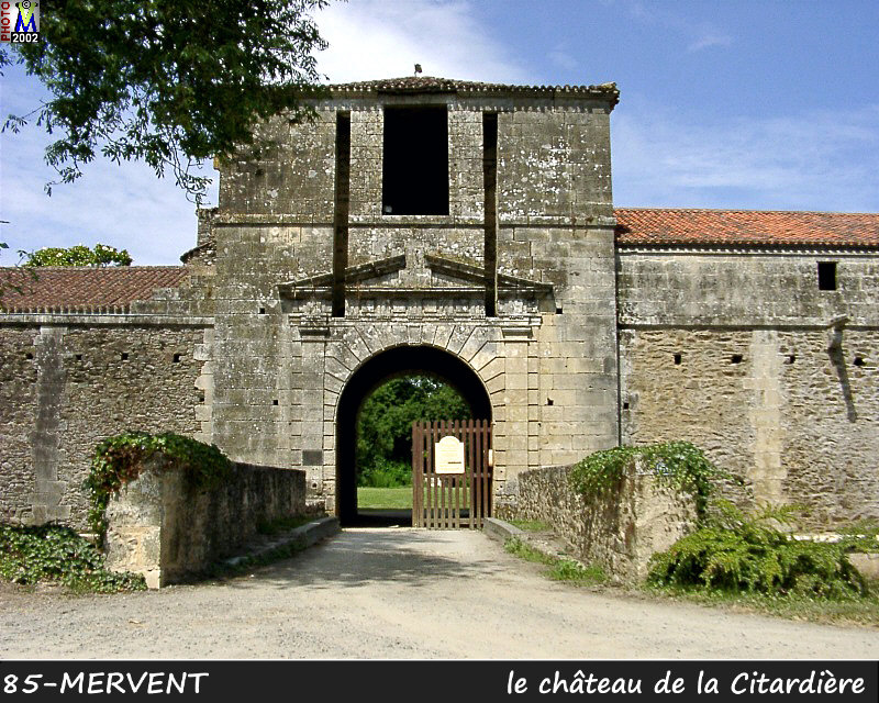 85MERVENT_chateau_102.jpg