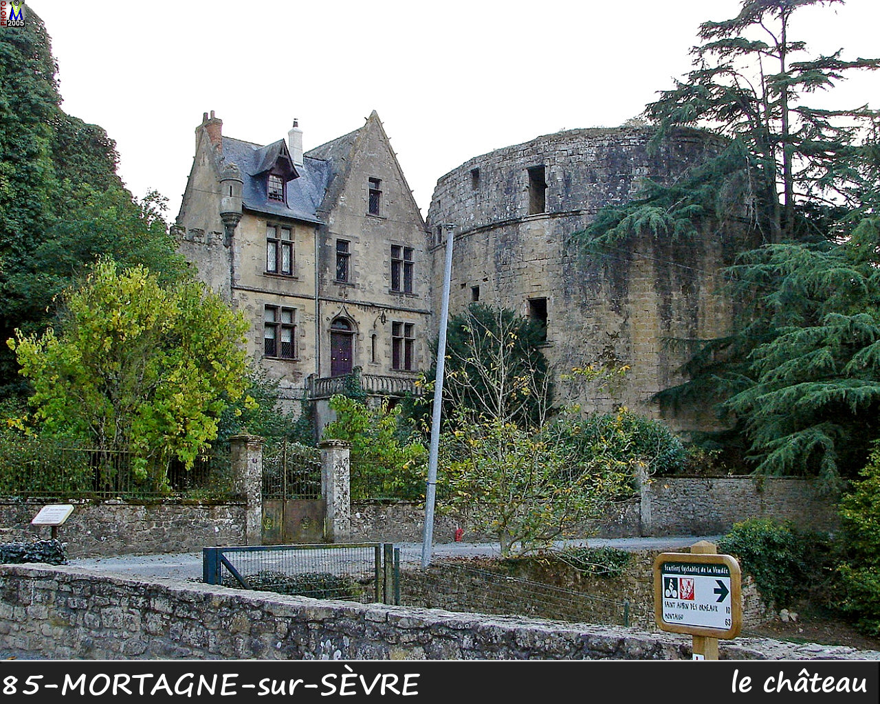 85MORTAGNE-SEVRE_chateau_100.jpg