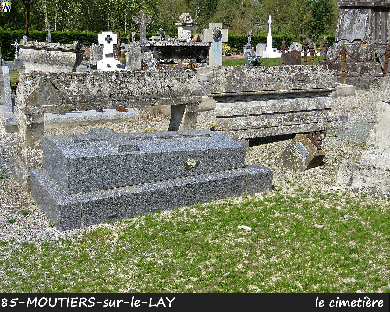 85MOUTIERS-LAY_cimetiere_1014.jpg
