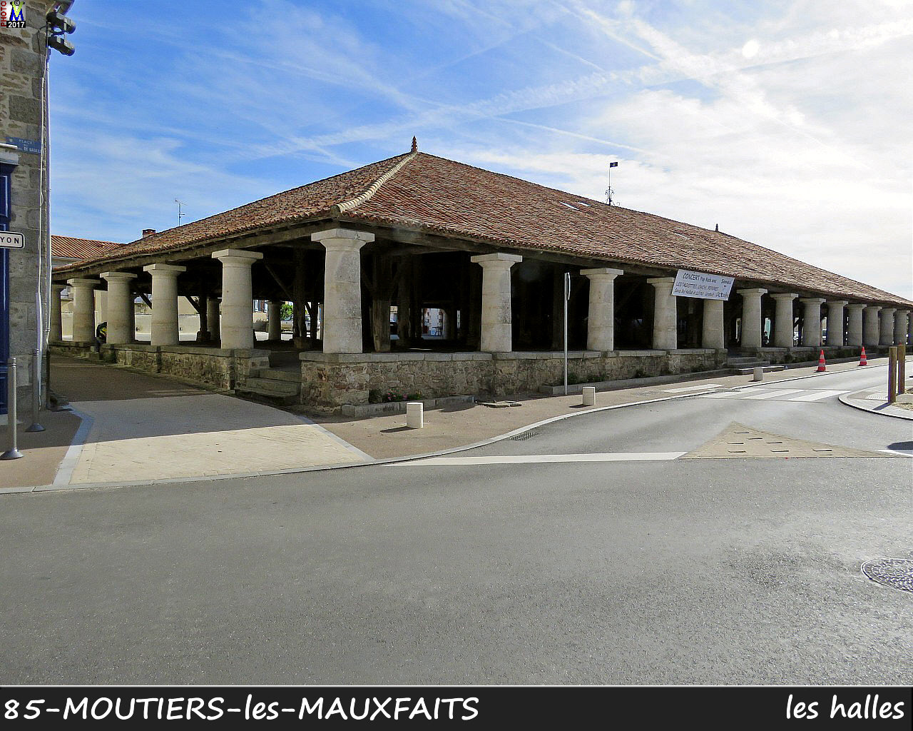 85MOUTIERS-MAUXFAITS_halles_1000.jpg
