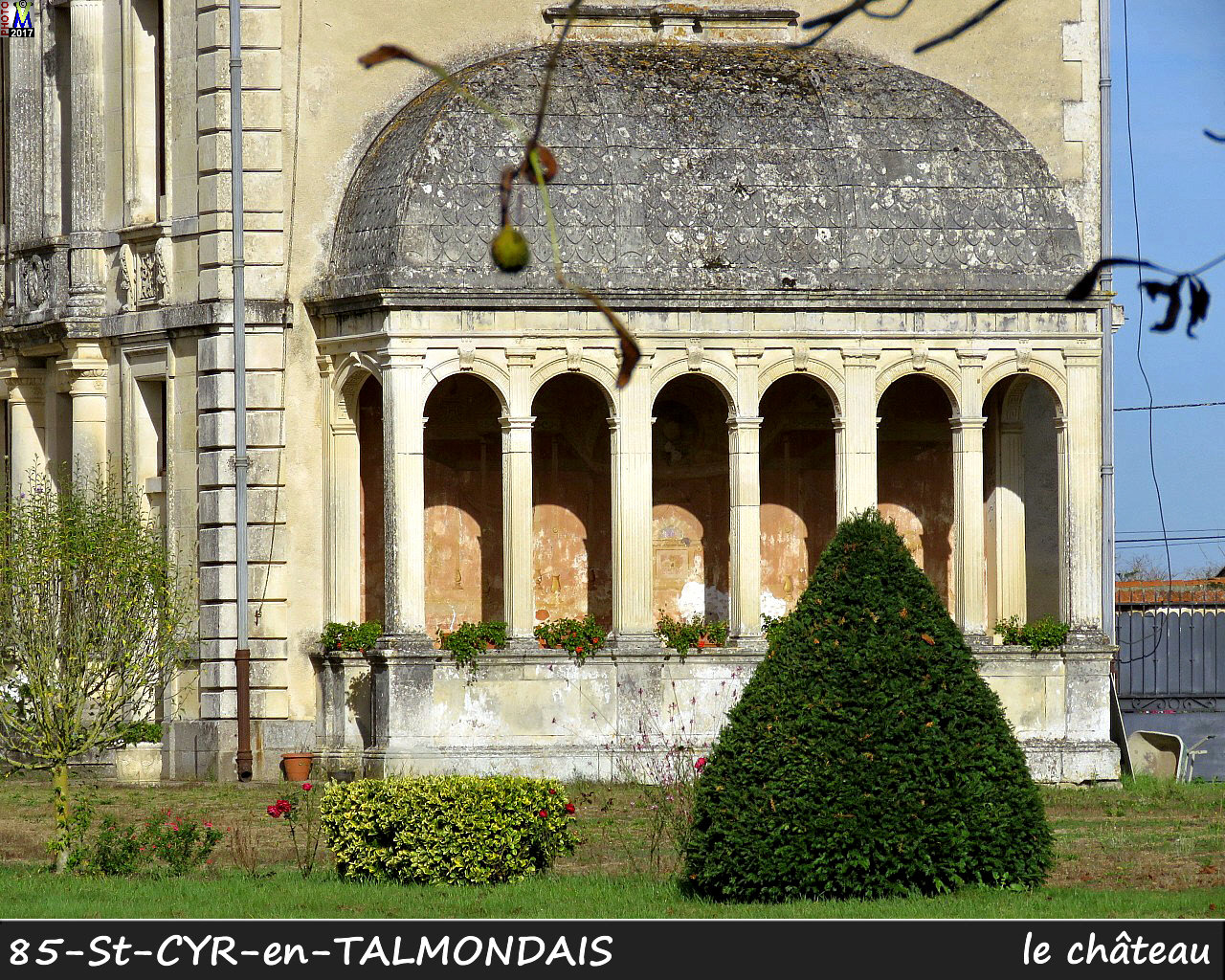 85StCYR-TALMONDAIS_chateau_1004.jpg