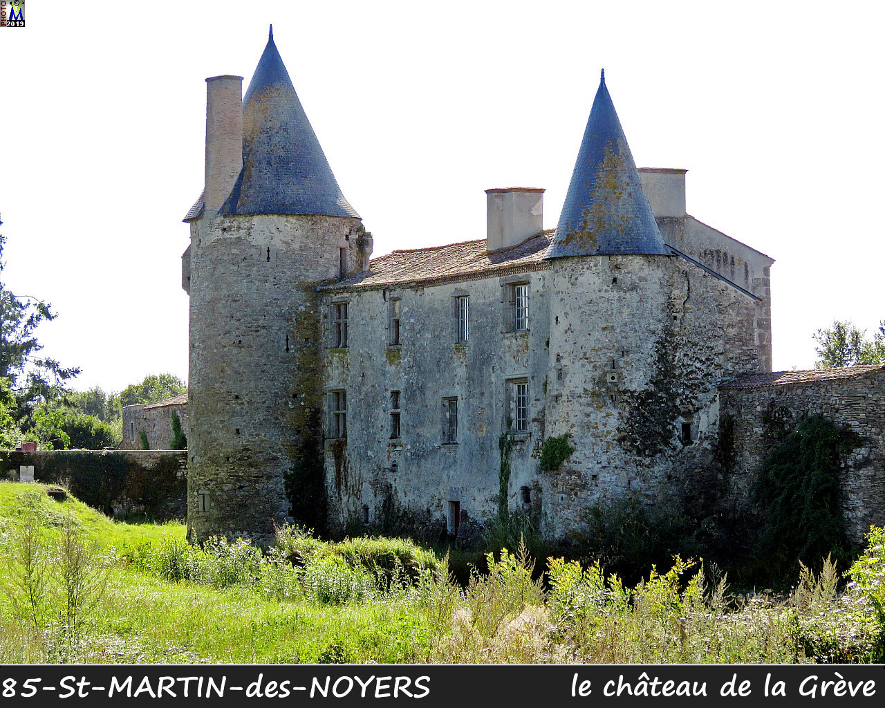 85StMARTIN-NOYERS_chateau_1008.jpg