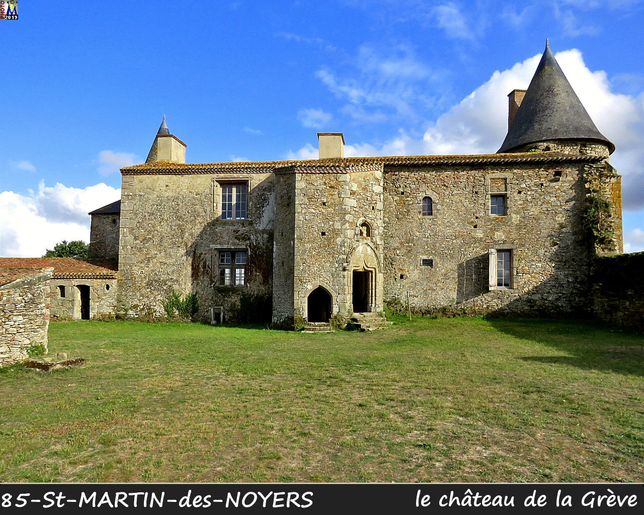 85StMARTIN-NOYERS_chateau_1012.jpg