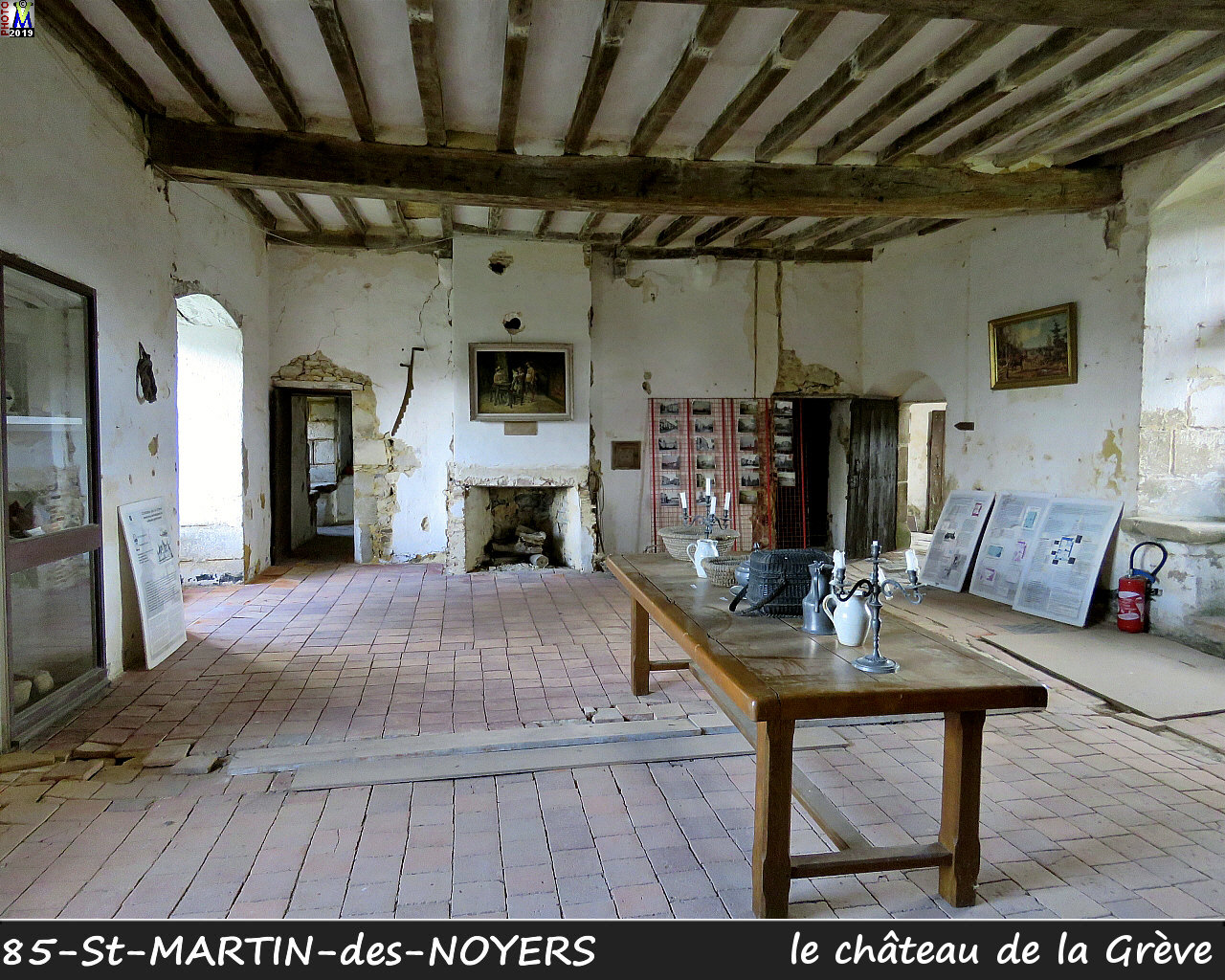 85StMARTIN-NOYERS_chateau_1102.jpg