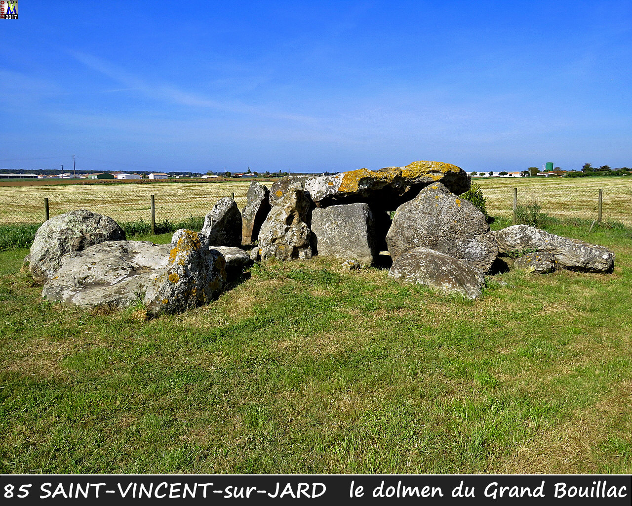 85StVINCENT-JARD_dolmen_1002.jpg