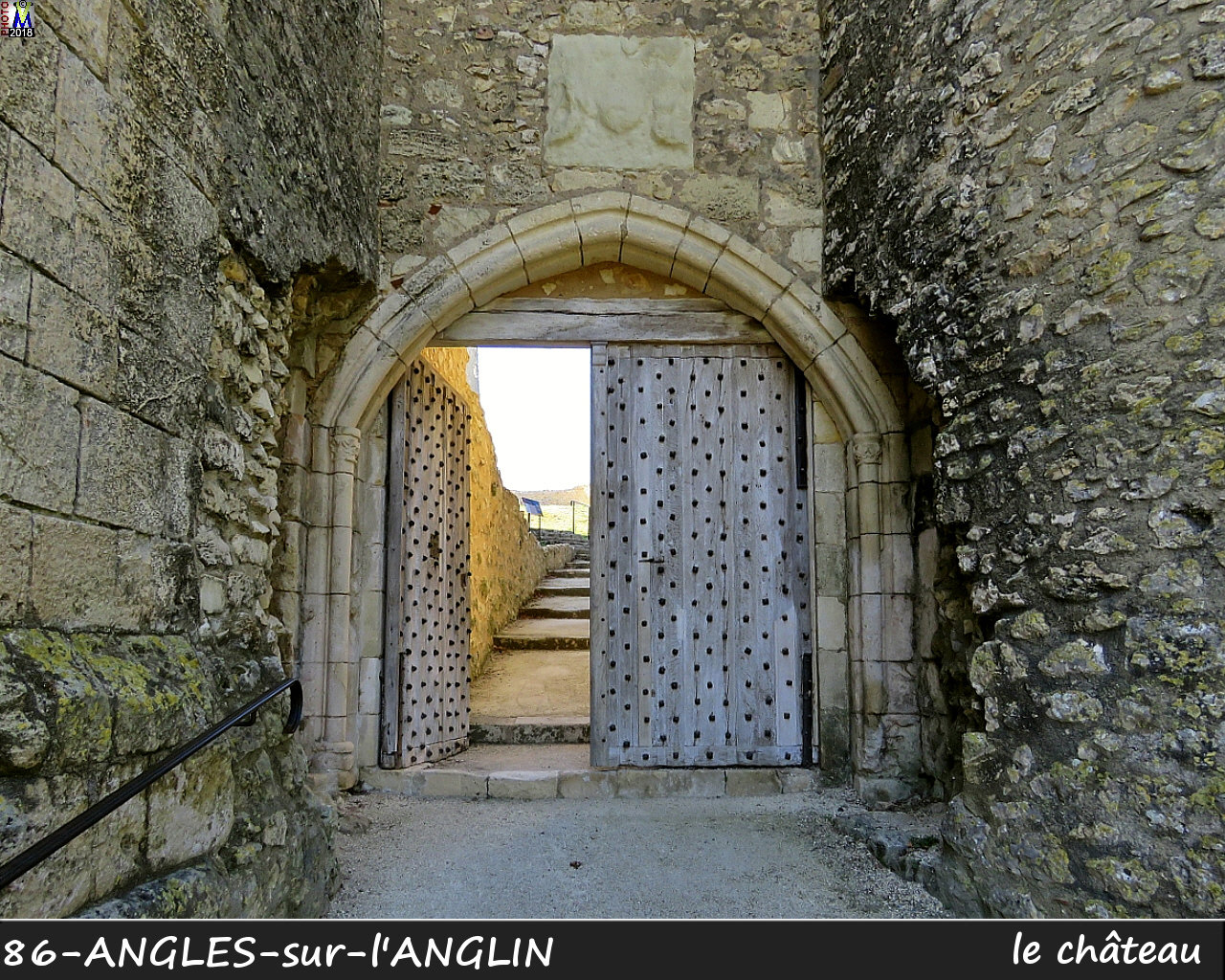 86ANGLES-S-ANGLIN_chateau_1102.jpg