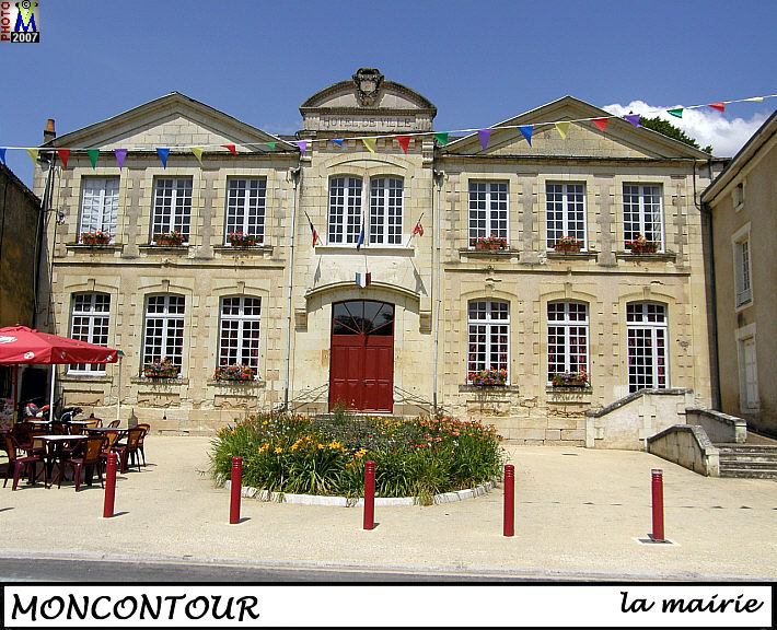 86MONCONTOUR_mairie_100.jpg