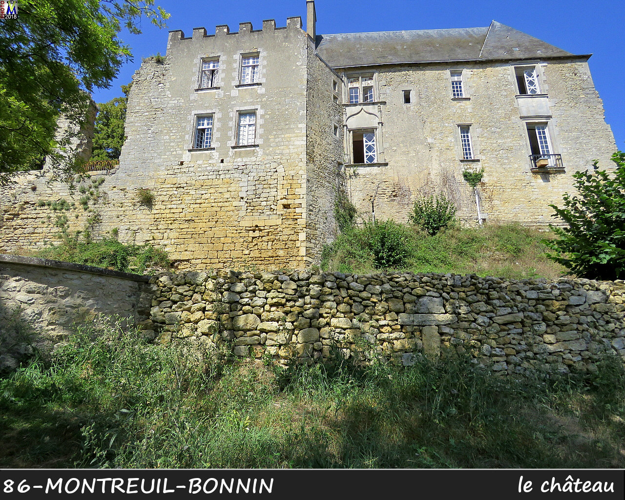 86MONTREUIL-BONNIN_chateau_1022.jpg