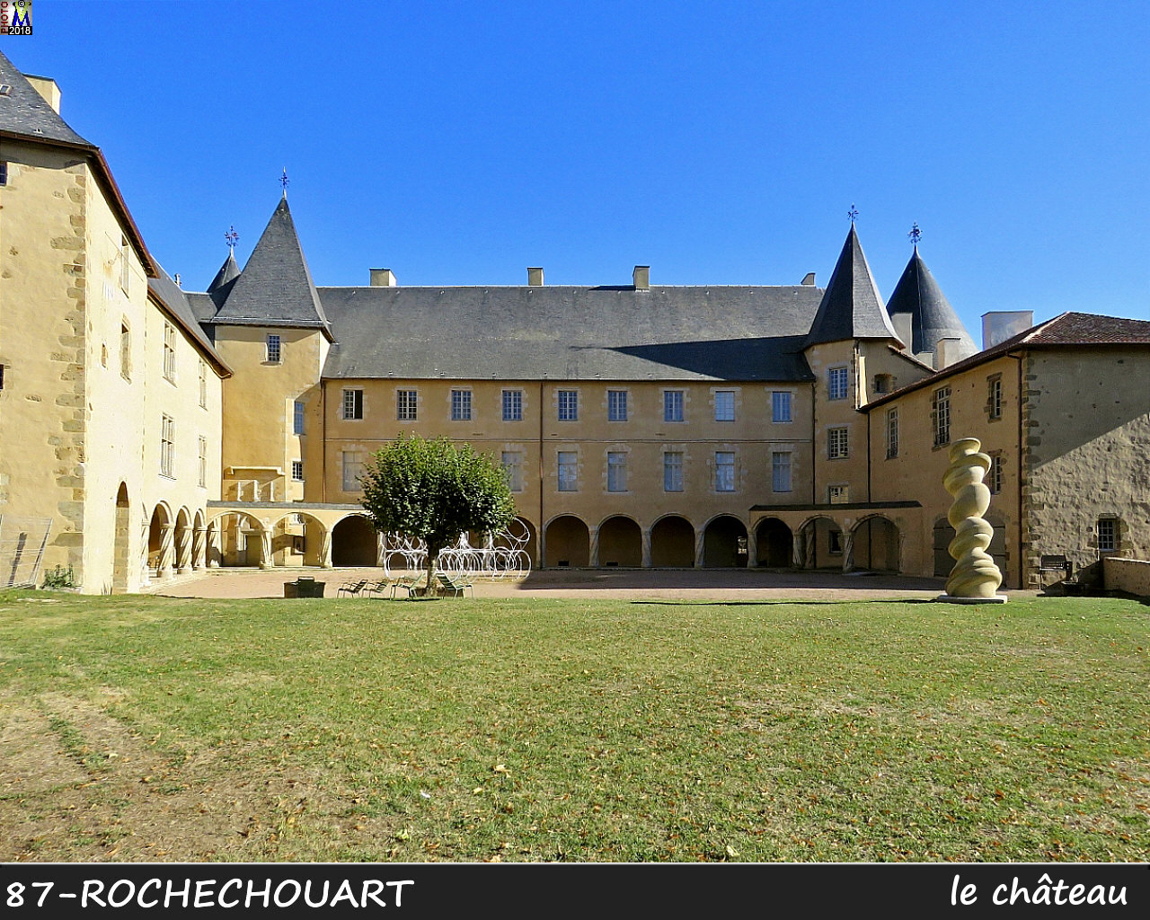 87ROCHECHOUART_chateau_1024.jpg