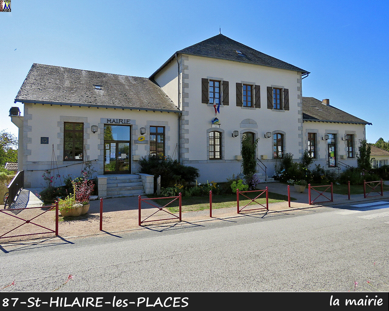 87StHILAIRE-PLACES_mairie_1000.jpg