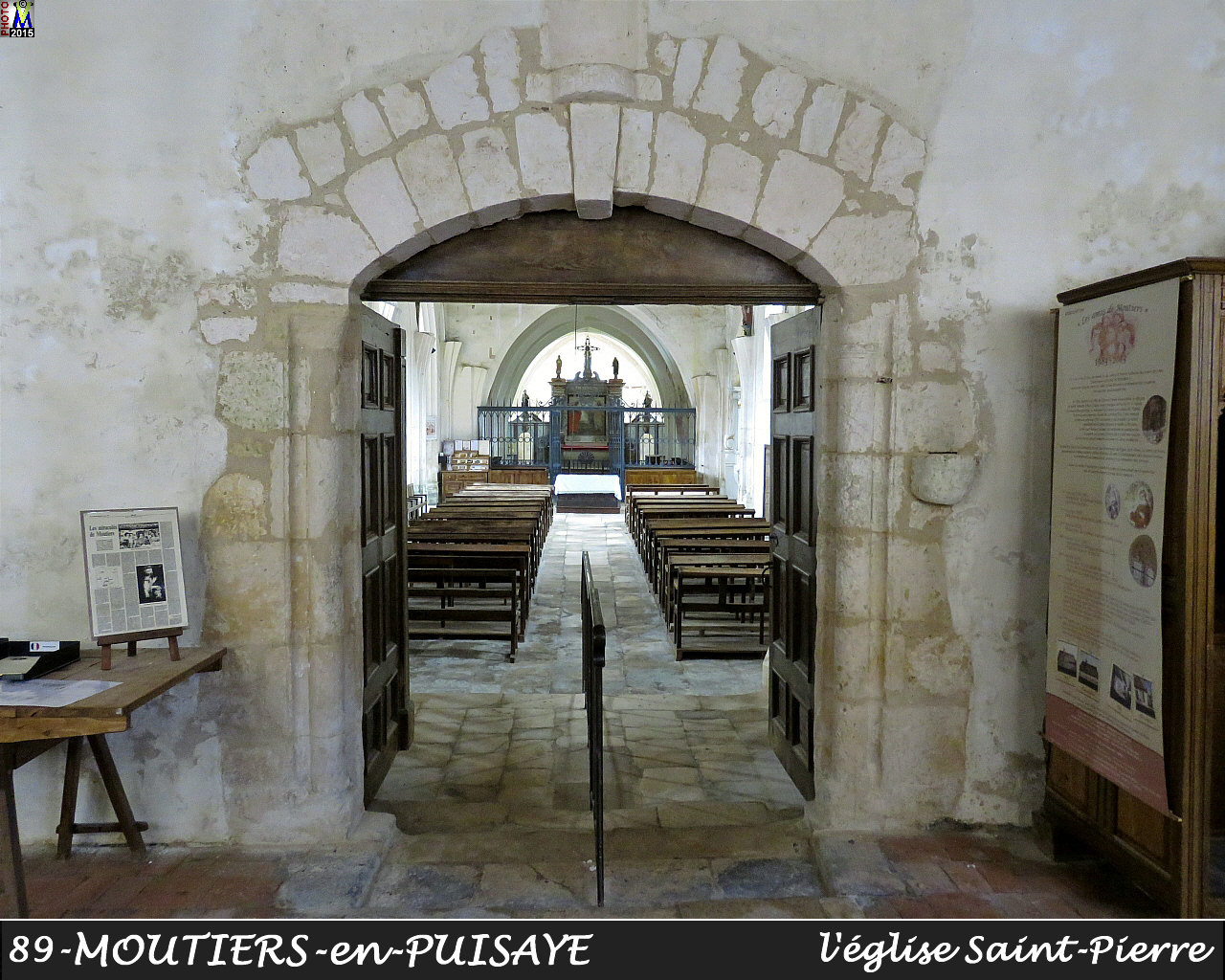89MOUTIERS-PUISAYE_eglise_204.jpg